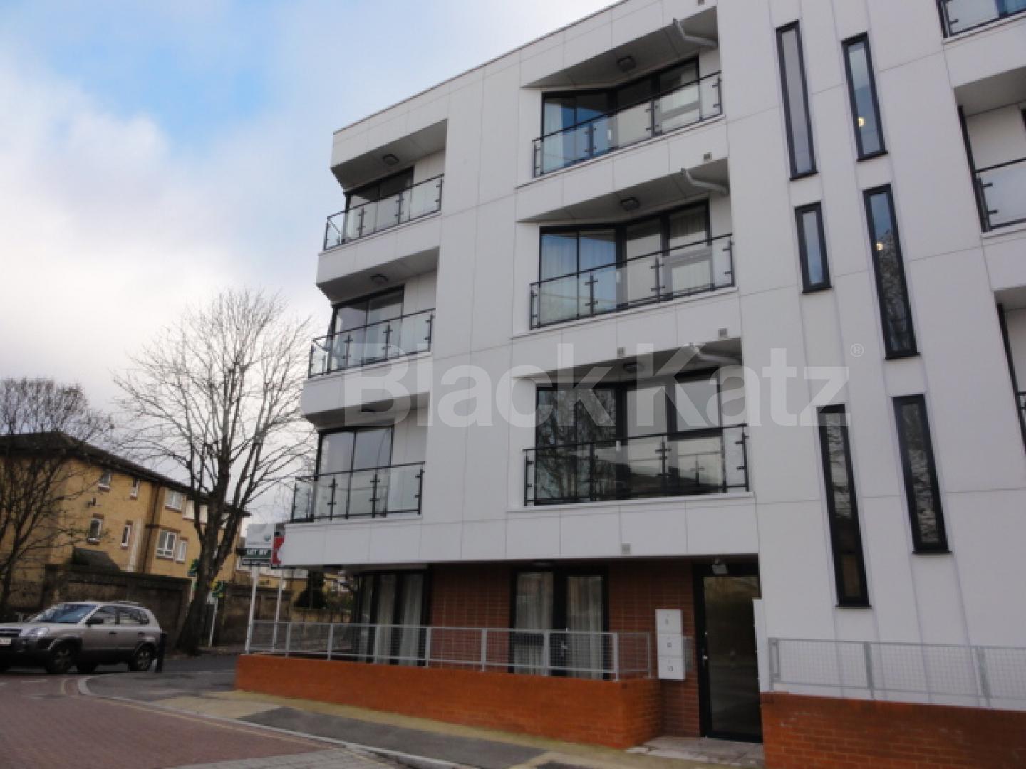 			NEW INSTRUCTION, 2 Bedroom, 1 bath, 1 reception Apartment			 Gloucester Court, Rowcross Street, Bermondsey